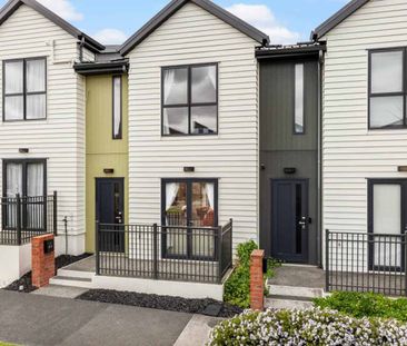 Lovely home in a convenient location! - Photo 1