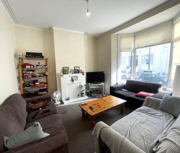 5 bedroom house to rent - Photo 1