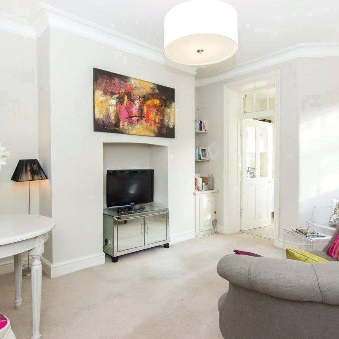 King Edward Mansions, 629 Fulham Road, Fulham, SW6 flat to rent - Photo 1