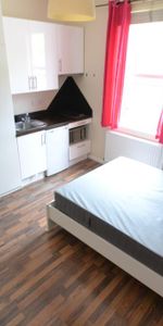 Studio to rent - Photo 3