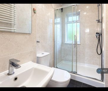 2 bedroom maisonette to rent - Photo 5