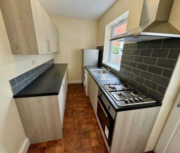 2 bedroom terraced house to rent - Photo 6