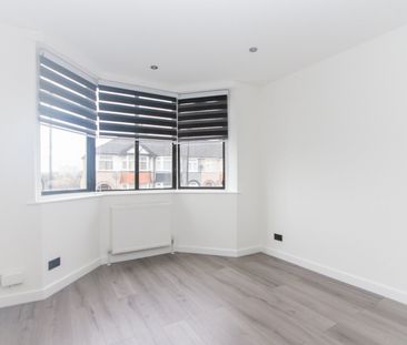 3 Bed Terraced House, Hockett Street, CV3 - Photo 2