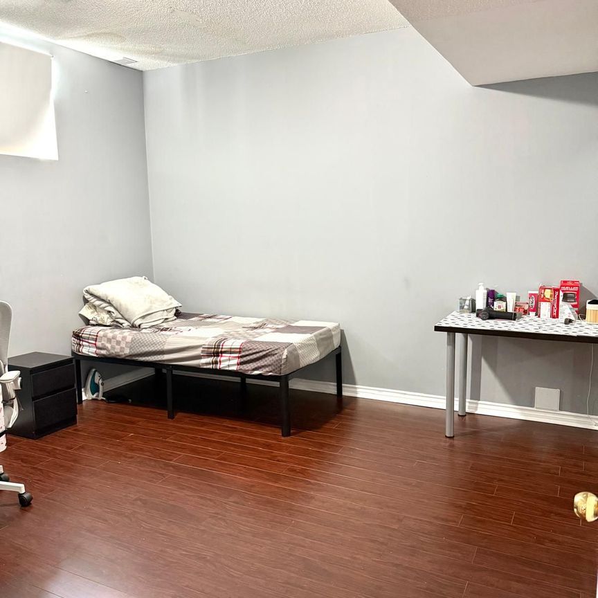 For Lease - 11 Alamosa Court, Brampton, Ontario - Photo 1