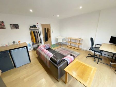 1 bedroom studio to rent - Photo 4