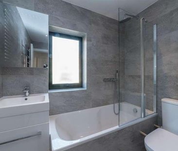 Clifton Court, Corner Hall, Hemel Hempstead, HP3 - Photo 6