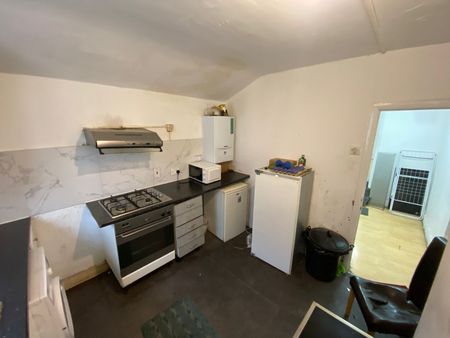 4 Bed Detached House, Katherine Road, E6 - Photo 4