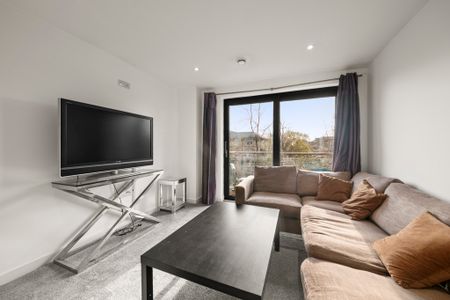 2 Bedroom Apartment, Putney Square, 52 Putney Hill - Photo 3