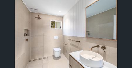 Blissful Coastal Treehouse Retreat - Photo 2