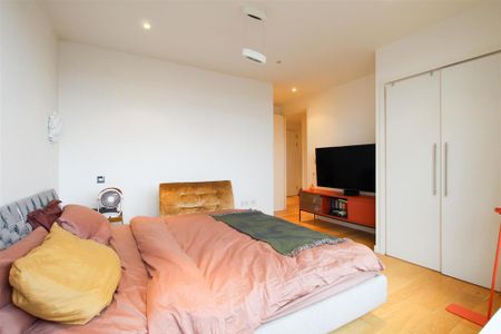 2 bedroom penthouse to rent - Photo 5