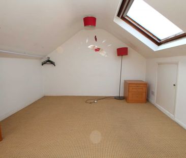 1 bed Apartment for rent - Photo 2