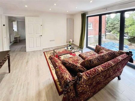 Stow Park Crescent, Newport, NP20 - Photo 3