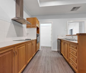 57 Weeroona Avenue, White Hills - Photo 6