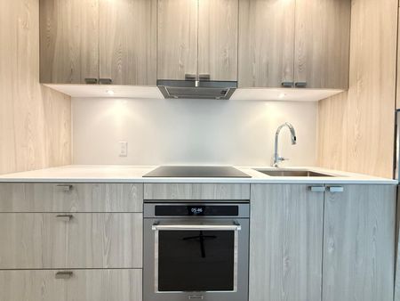 For Lease - 259 THE KINGSWAY N/A Unit# 225, Toronto, Ontario - Photo 3