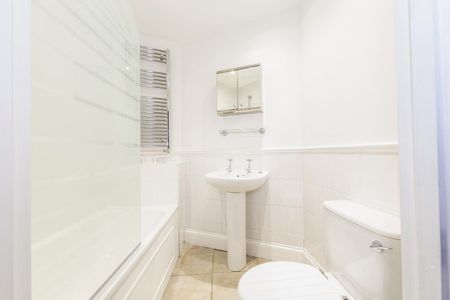 2 Bed House - Photo 5