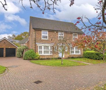 4 bedroom detached house to rent - Photo 2