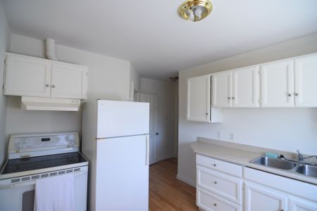 For Lease - 509 Parnell Street Unit# Upper, Peterborough, Ontario - Photo 4