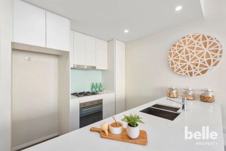 Stunning Water View | Great Location - Photo 4