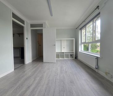 2 bed flat to rent in Gibbs Couch, Watford, WD19 - Photo 5