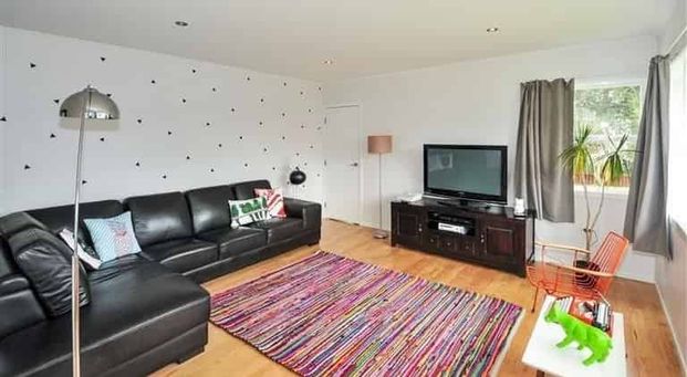 Quiet cul-de-sac living - Photo 1