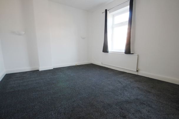Wargrave Road, Newton-le-Willows, WA12 - Photo 1