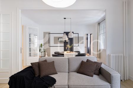 Tout savoir sur cet appartement dans le quartier Dupleix-Motte Picquet, à Paris 15ème - Photo 2