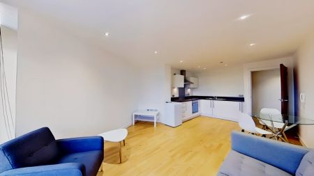 2 Bed 1 Bath - Photo 2