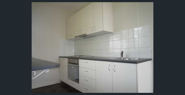 BUDGET APARTMENT IN ASHGROVE - Photo 1