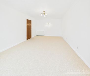 2 bedroom bungalow to rent - Photo 2