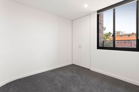 Thinking of selling? Contact our agent - Photo 5