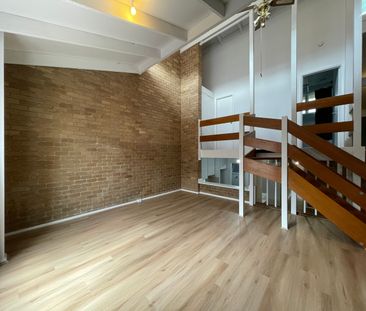 RENOVATED 3 BEDROOM UNIT - Photo 3