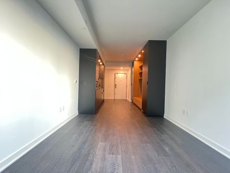 For Lease - 55 Charles Street Unit# 4307, Toronto, Ontario - Photo 2