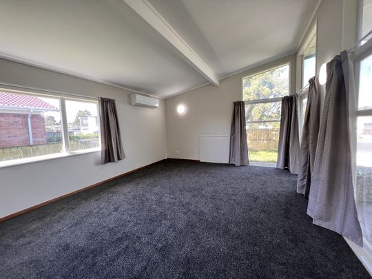 3 Bedroom in Ideal Location - Photo 1