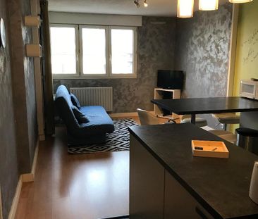 Location Appartement 2 pièces 38m² DECINES CHARPIEU 69150 - Photo 3