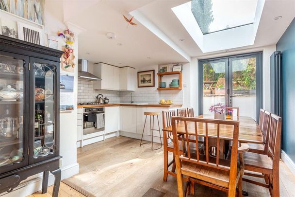 3 bedroom terraced house to rent - Photo 1