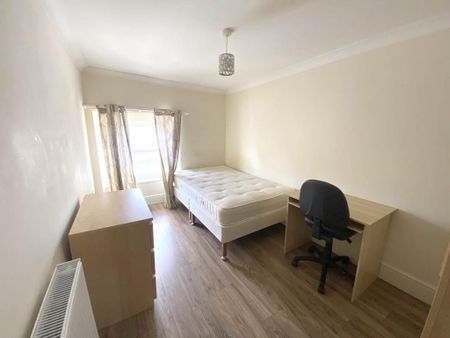 5 bedroom house to rent - Photo 2