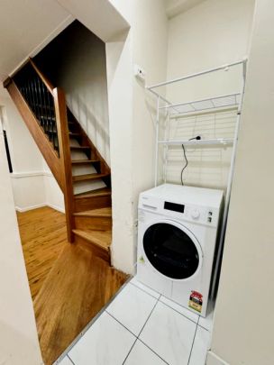 3 Kirk St, Sydney - Photo 1