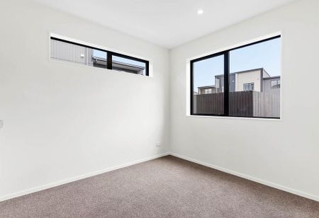 Brand New 3 Bedroom House in Glen Eden - Photo 4