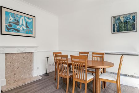 Cathedral Lodge 110-115 Aldersgate Street, London - Photo 5