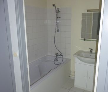 Location Appartement 1 pièce 42m² TOURS 37000 - Photo 3