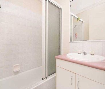 QUIET COMPLEX - CENTRAL LOCATION - Photo 5