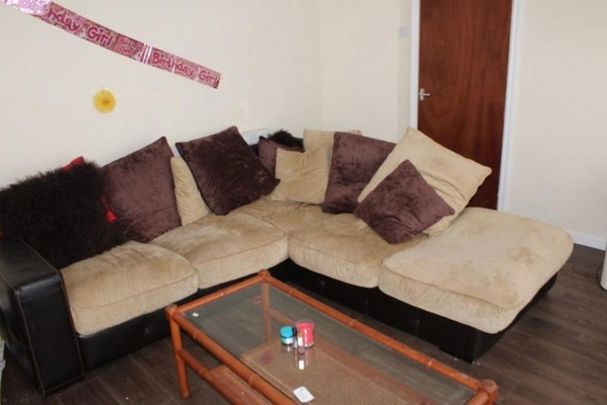 4 bedroom house to rent - Photo 1