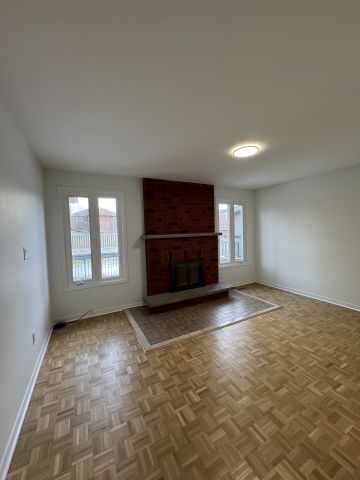 For Lease - 71 Links Road, Vaughan, Ontario - Photo 3