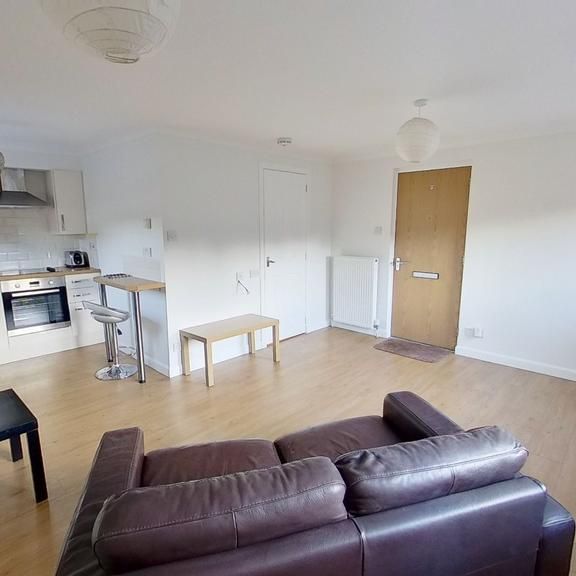 Studio to rent - Photo 1