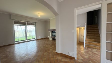 Maison 174 m² - 8 Pièces - Niort (79000) - Photo 2