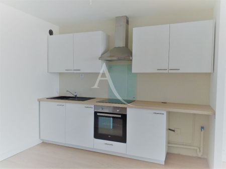 Location Appartement 2 pièces 48m² ANGERS 49000 - Photo 2