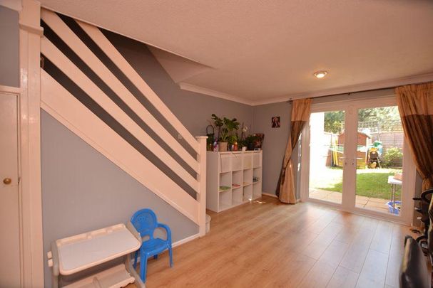 2 bedroom terraced house to rent - Photo 1