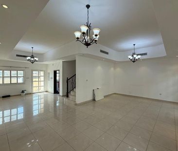 Beautiful 4BR Semi Detached Villa | Close to Mall - Photo 5