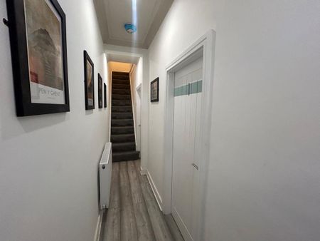 1 bedroom in a house share to rent - Photo 4