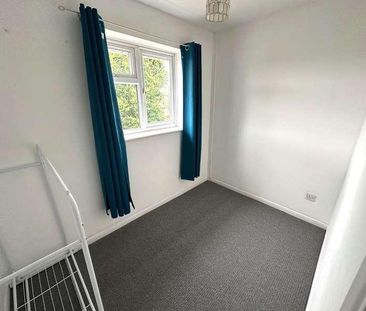 Gifford Road, Swindon, SN3 - Photo 6